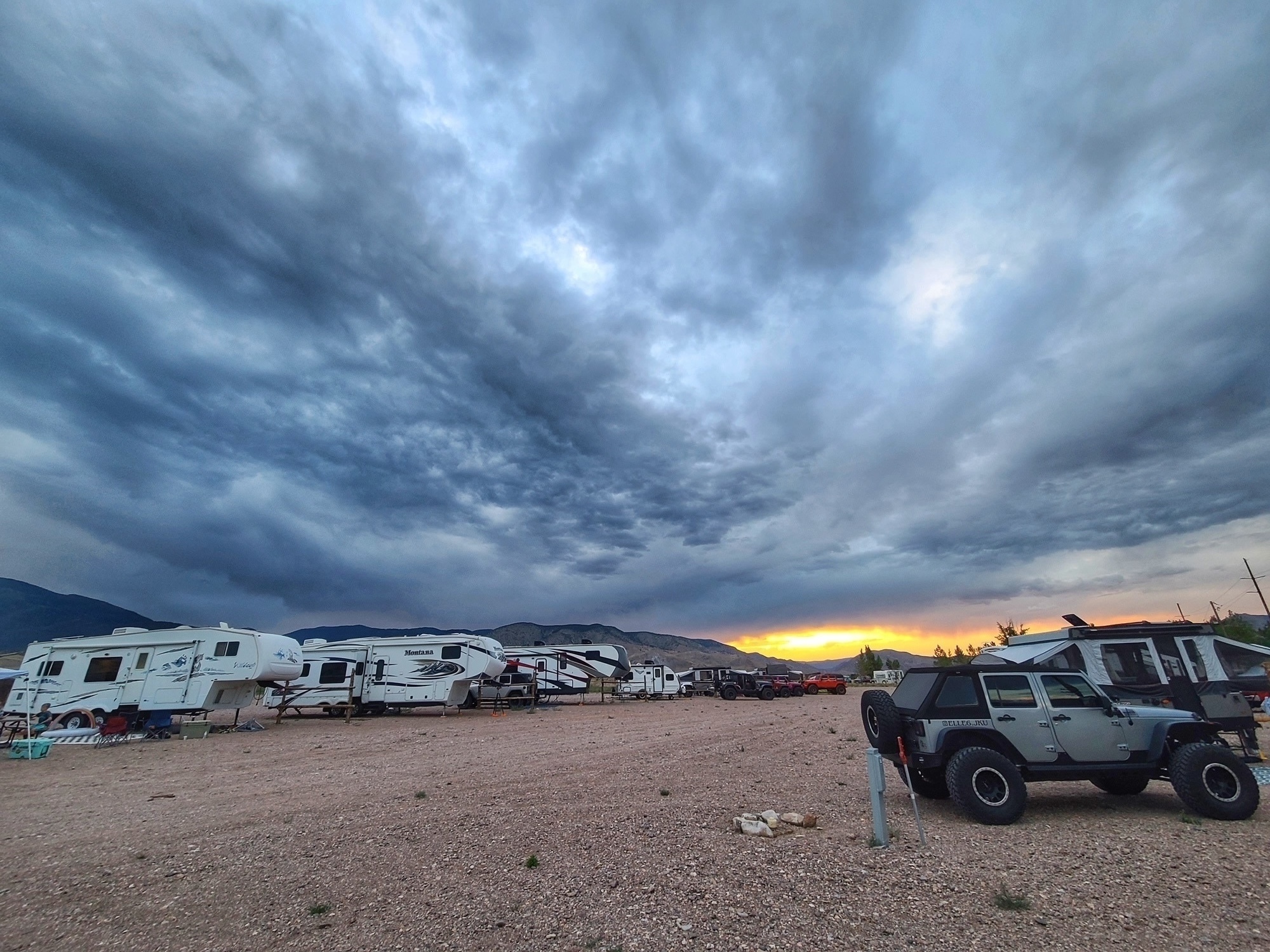 Rigs and Jeeps at Marysvale